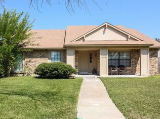 1013 Amur St, Mesquite, TX 75150