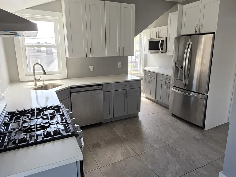 432 Stuyvesant Ave #3 — Photo 11
