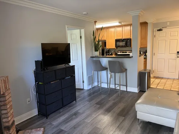 7180 Shoreline Dr Unit 5207, San Diego, CA 92122