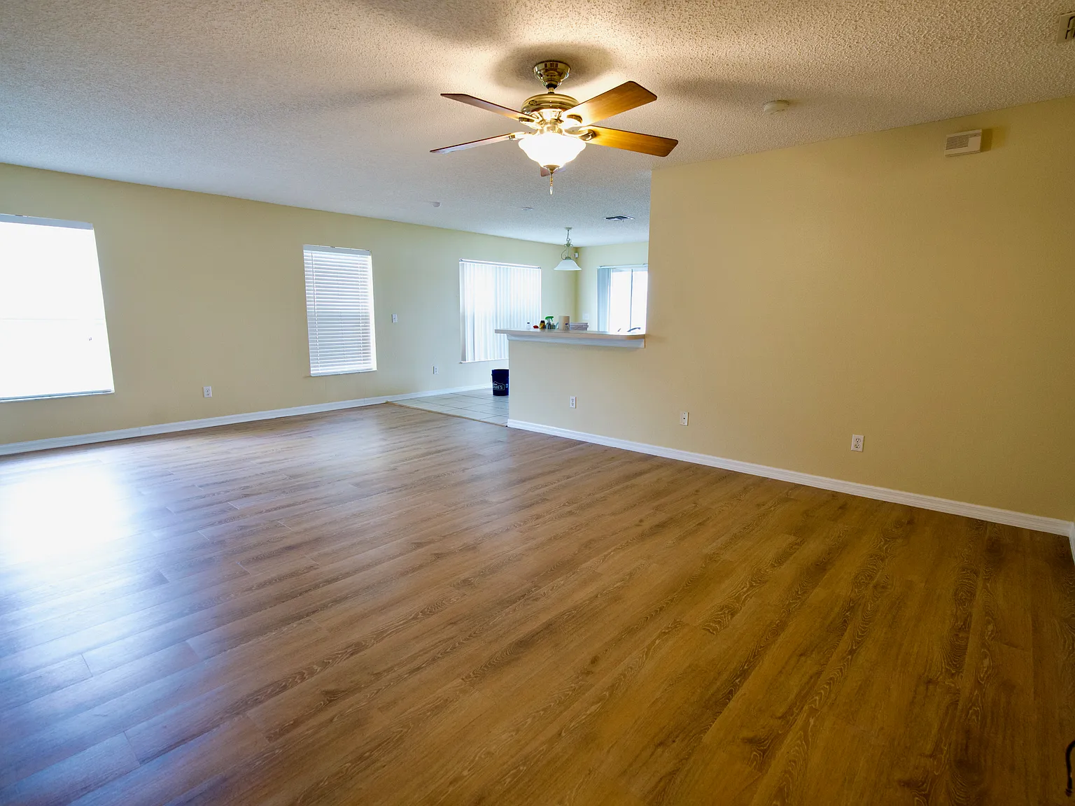 3 bed, 1552 sqft, $2,395 — Photo 2