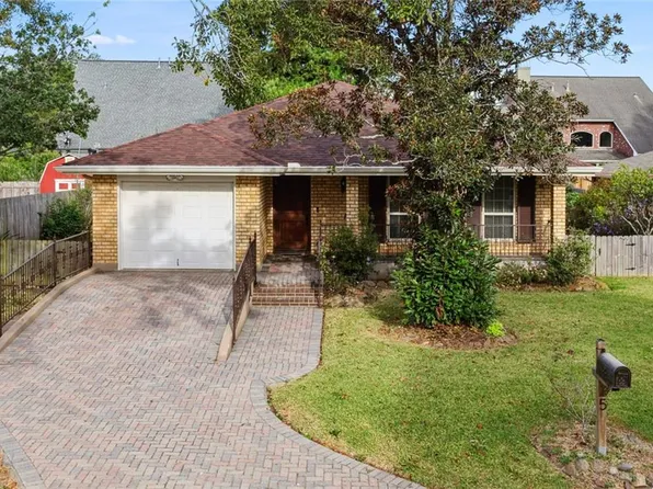 5 Garden Pl, River Ridge, LA 70123
