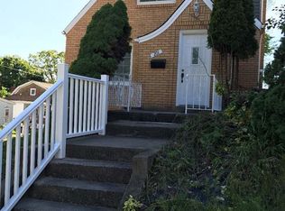 201 Edgewood Ave, Trafford, PA 15085