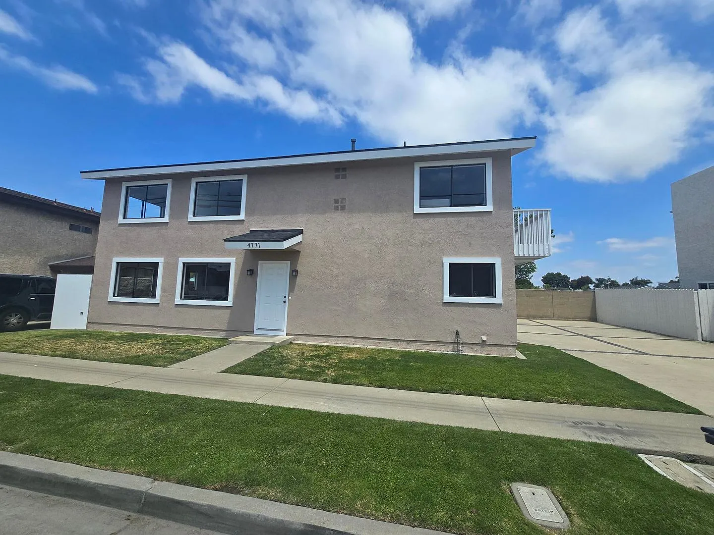 Remodeled 3 Bedroom 2 Bath 2 Story House, consisting of 2 Bedrooms and 1 Bath Upstairs and 1 Bedr... — Photo 2