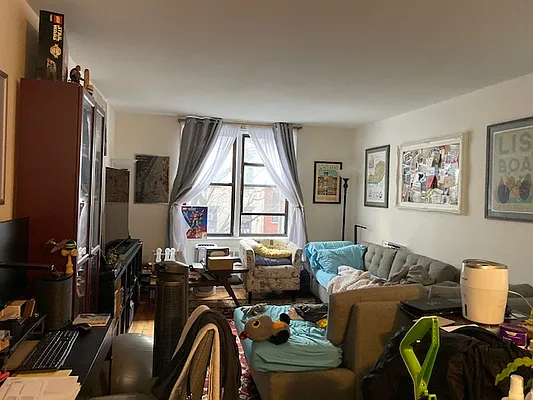 Rented by Cohen Smith Chang LLC | media 7