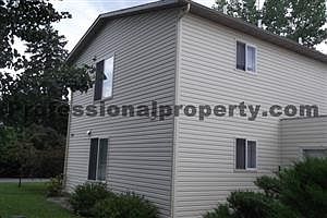 3rd image of 901 S 4th St W APT B