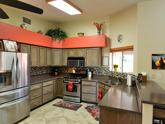 2nd image of 10271 N Wild Turkey Ln