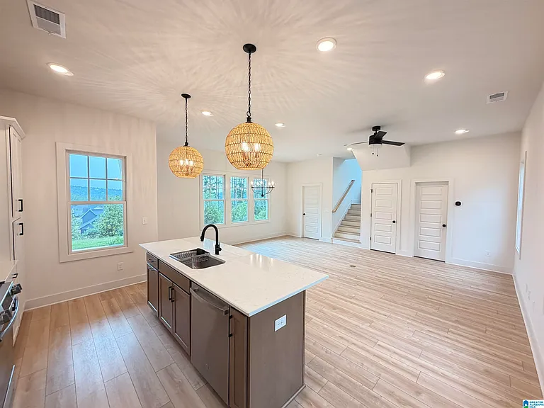 4739 Silas Ave — Photo 4