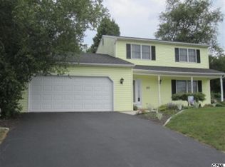 2417 Clover Dr, Mechanicsburg, PA 17055