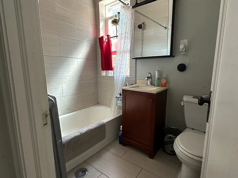 7433 N Seeley Ave #3 — Photo 9
