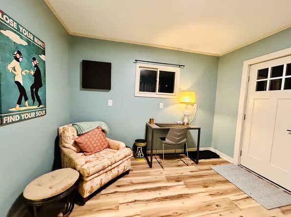 237 Pine St, Boone, NC 28607