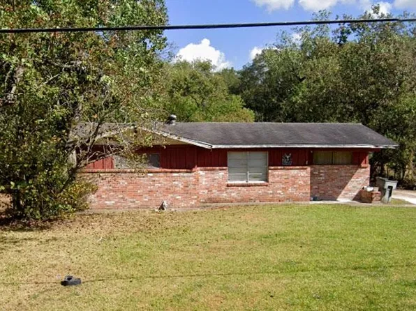 2149 Cedar St, Port Arthur, TX 77640