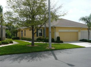 1221 Fairway Greens Dr, Sun City Center, FL 33573