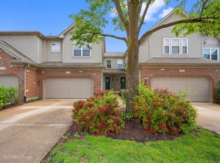 1225 Oakleaf Ct, Aurora, IL 60506