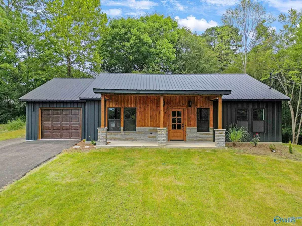 6200 Dalewood Ln, Guntersville, AL 35976