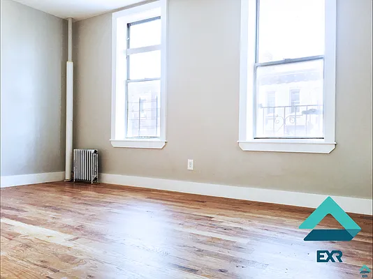 Rented by EXR | media 23