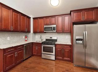 28 Van Cleef St #2, Jersey City, NJ 07305