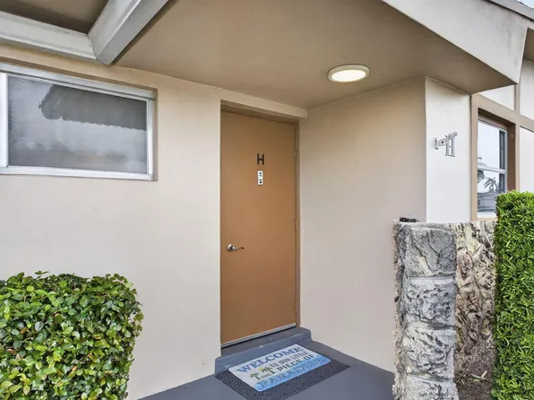 2703 Dudley Drive W #H, West Palm Beach, FL 33415