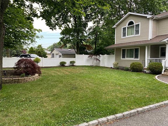 3rd image of 1807 Julia Goldbach Ave