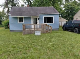 3220 Vermont Pl, South Bend, IN 46619