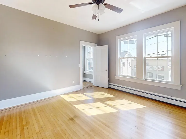 187 Main St #1 — Photo 2
