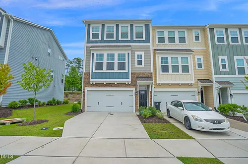 1202 Commack Dr Photo 1
