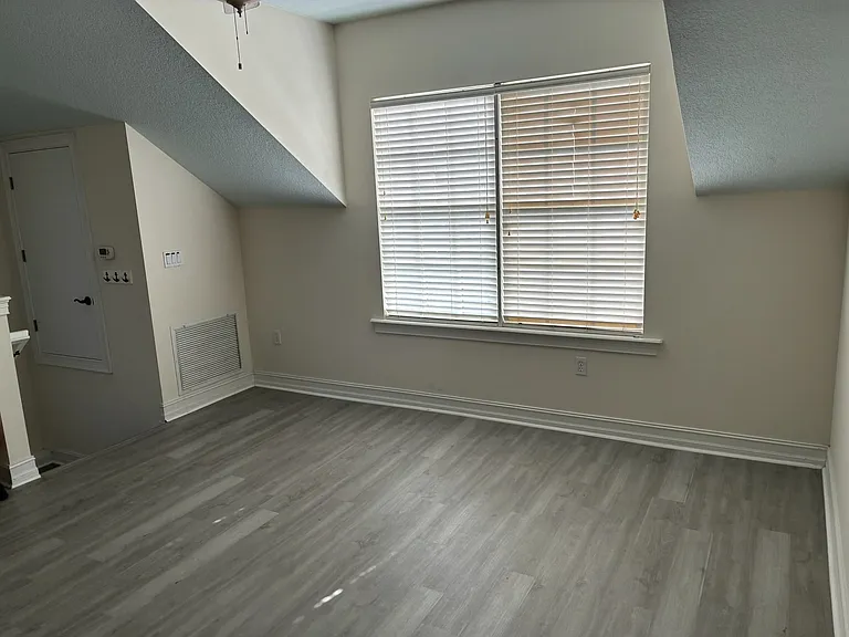 3952 Lower Union Rd #B — Photo 7