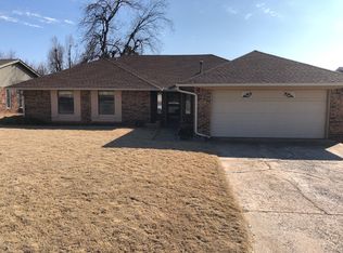 124 W Platt Dr, Yukon, OK 73099