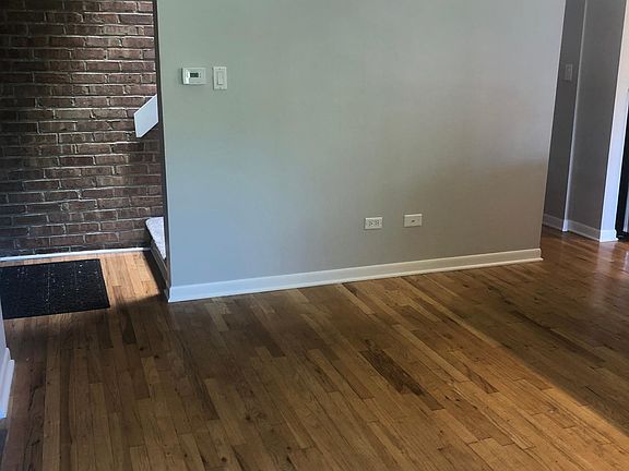 5th image of 648 W Belden Ave APT D
