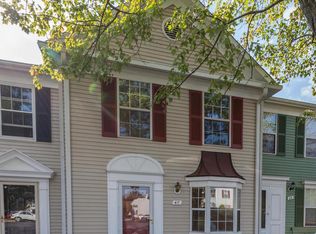 47 Quincy Ct, Sterling, VA 20165
