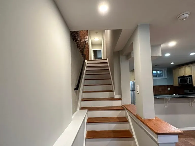2022 Fairmount Ave #1F — Photo 16