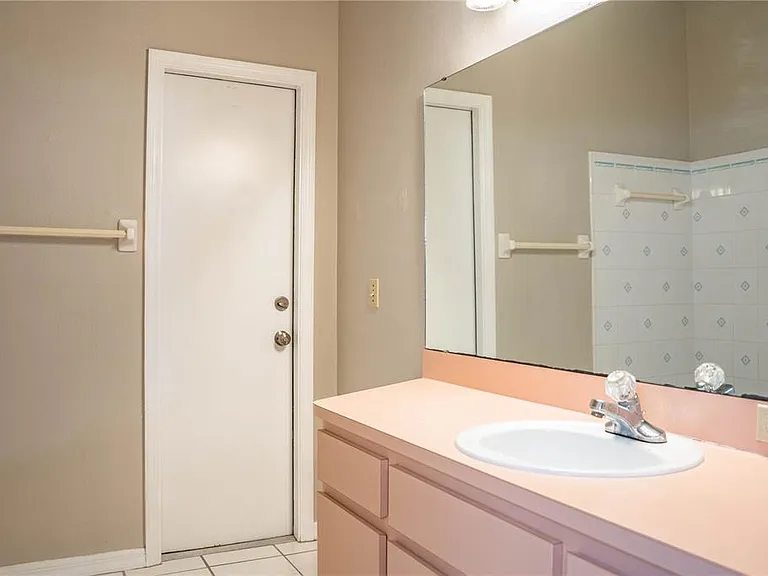 2326 Deerbrook Dr — Photo 35