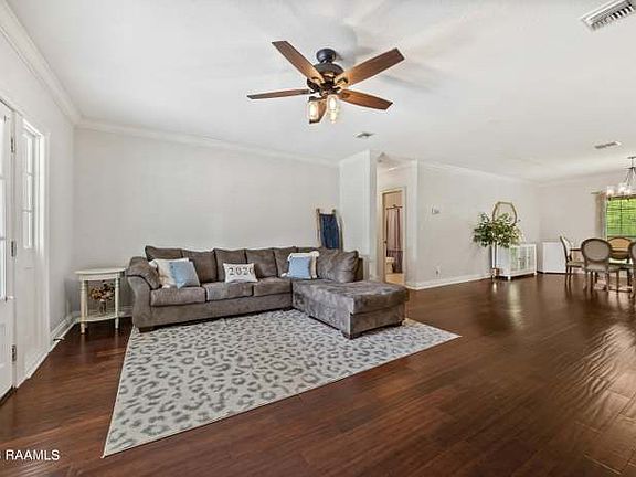 3rd image of 207 Laperouse Dr