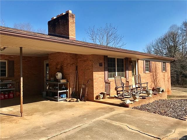 1st image of 171 Strawberry Ln