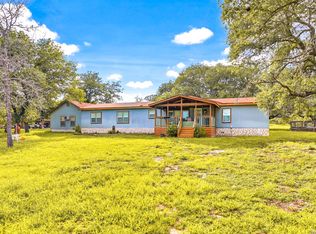 227 MISTY BND, Floresville, TX 78114