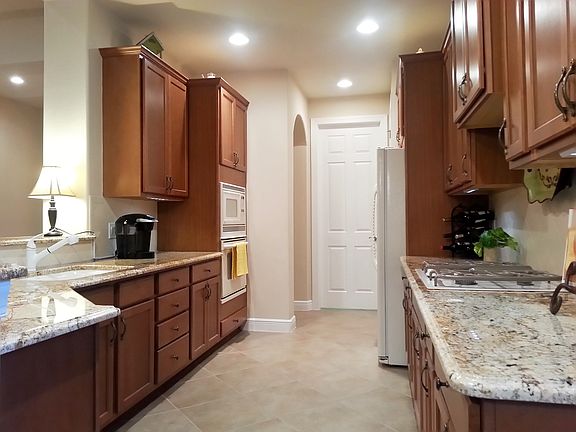 5th image of 12611 Biscayne Ct