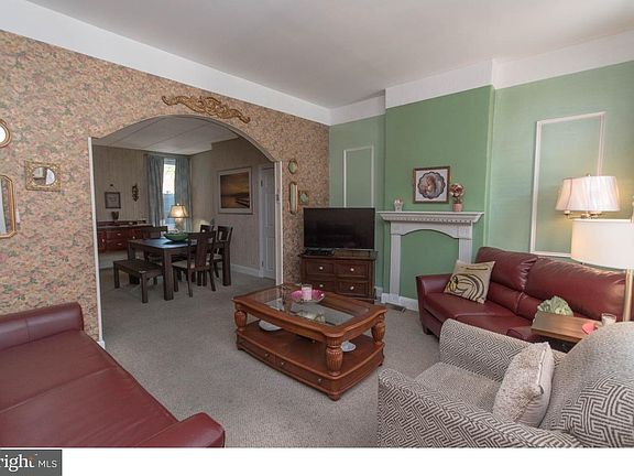 3rd image of 1336 E Palmer St