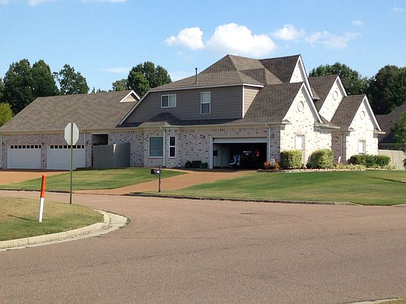 New 4 car garage 2012