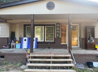 113 Lennon Dr, Bladenboro, NC 28320