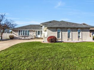 9910 Southmoor Ave, Highland, IN 46322