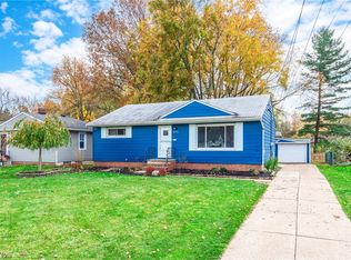 23911 Lebern Dr, North Olmsted, OH 44070