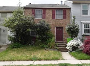 1967 Knoll Top Ln, Woodbridge, VA 22191