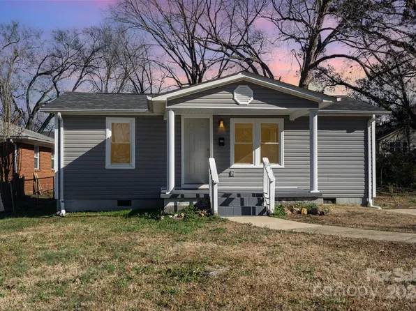 221 Lincoln St SW, Concord, NC 28025