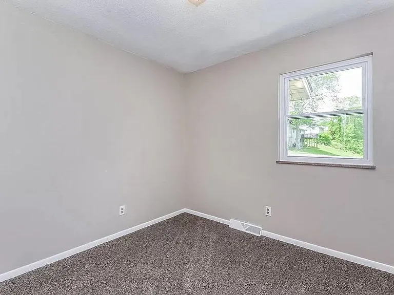 405 E Kings Gate Rd — Photo 11
