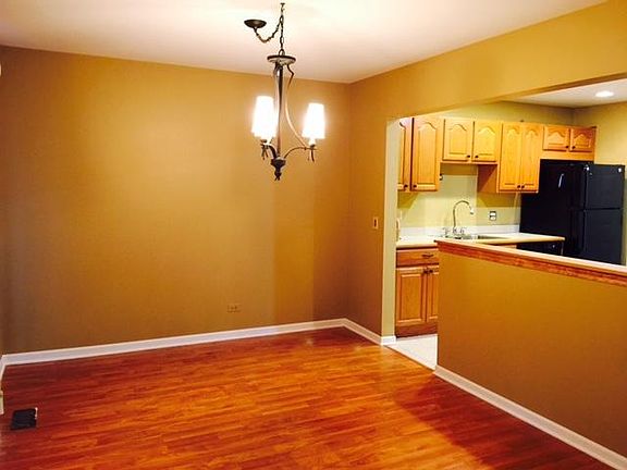 4th image of 481 Thornhill Ln APT B1