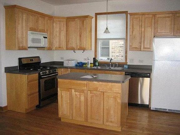 2nd image of 4326 N Whipple St Floor 2