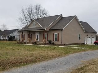 3024 Fairfield Pike, Bell Buckle, TN 37020