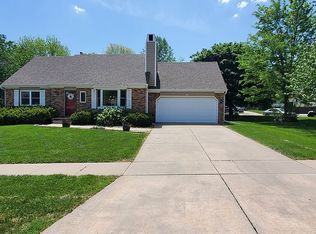 2801 Kipling Cir, Lincoln, NE 68516