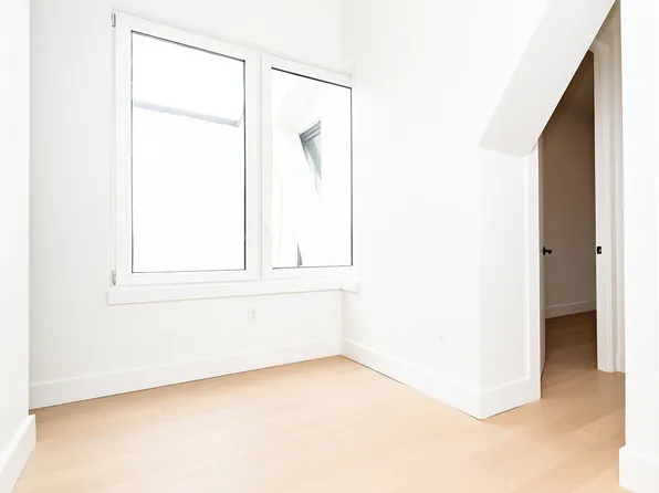 107 South 6th Street image 5 of 19