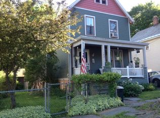 102 Fales Ct, Troy, NY 12180