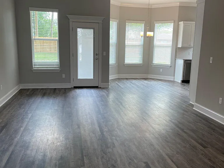 1705 S 11th Pl — Photo 7